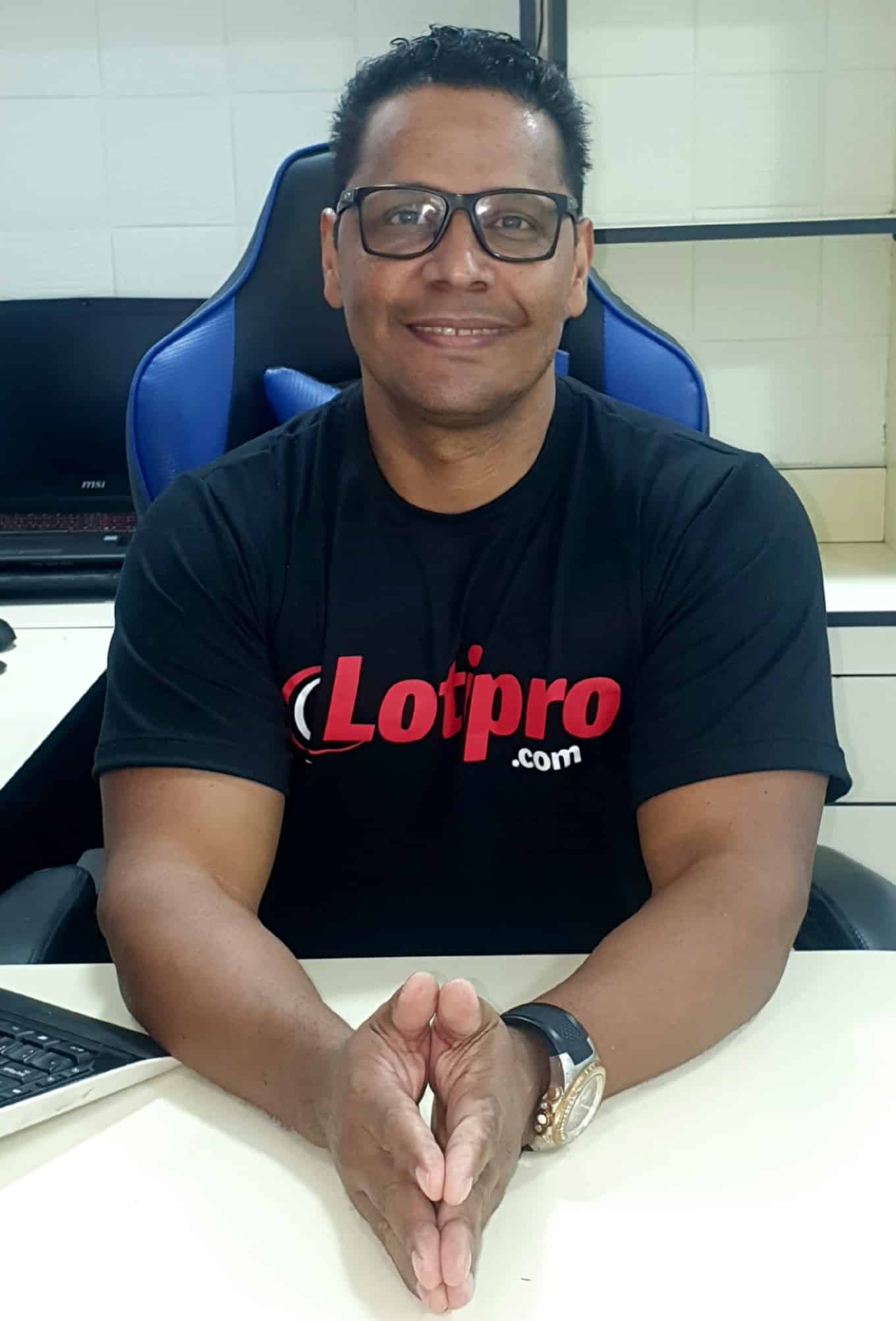Javier Chirinos